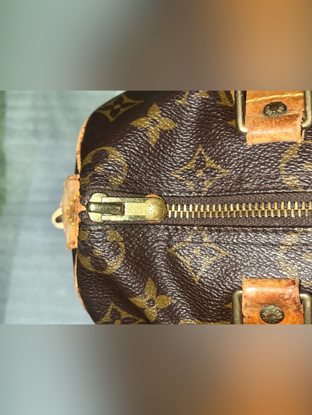 VINTAGE Louis Vuitton Monogram Speedy 25 - (1993) - Picture 8 of 16